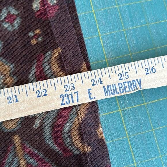 Chaps Women's Pullover Top Brown Aztec V-Neck Ruffles 3/4 Sleeves Mesh sz L - Picture 5 of 5